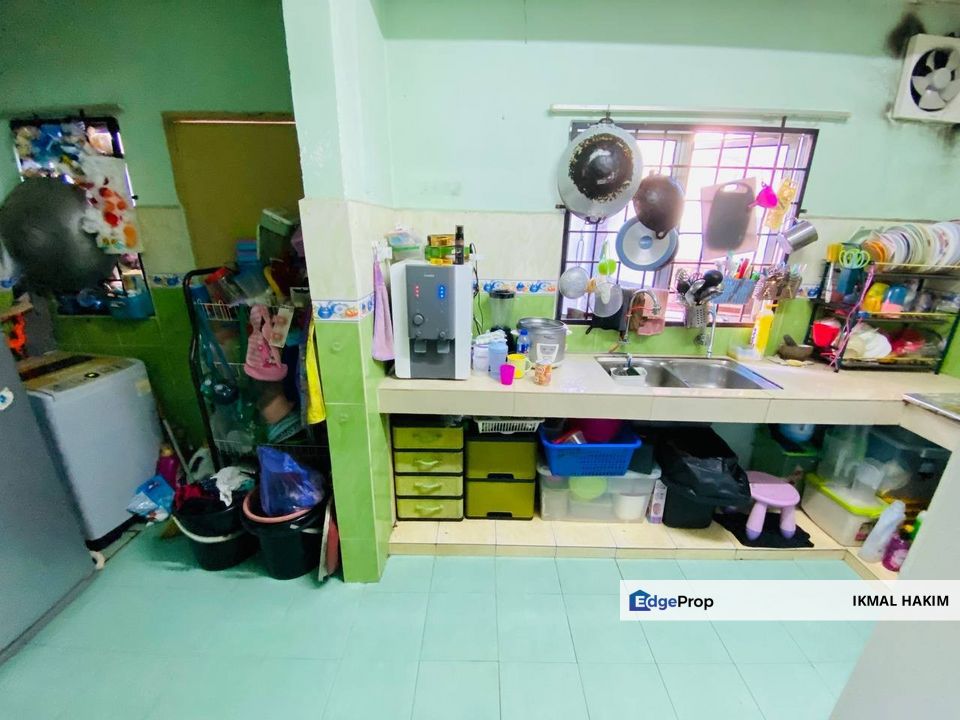 Rumah Untuk Dijual Kajang Taman Impian Putra End Lot House, Selangor, Kajang