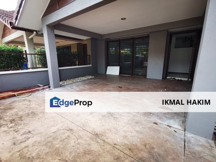 Rumah Untuk Dijual Shah Alam Cahaya SPK U9, Selangor, Shah Alam