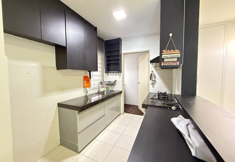 D'Camelia Court Nilai Impian