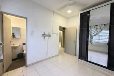 D'Camelia Court Nilai Impian