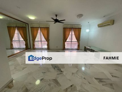 Lower ground floor. 2 parking lots. Gita Bayu. Seri Kembangan. , Selangor, Seri Kembangan