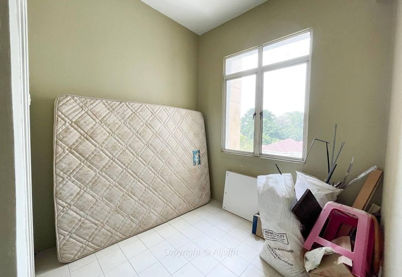 Bungaraya Kondominium, Saujana Subang