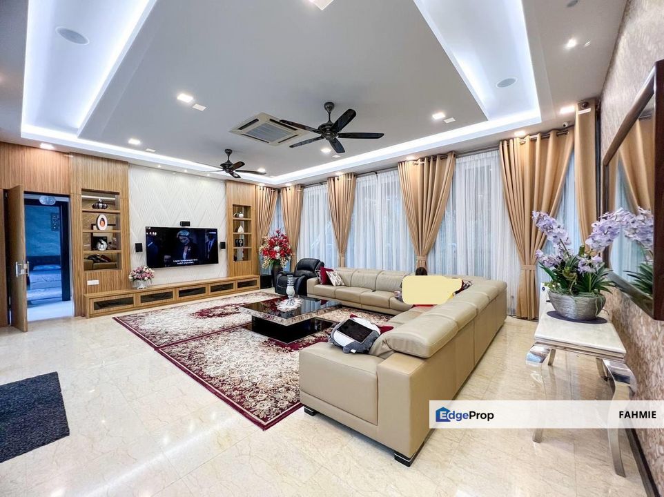 Freehold. Swimming pool and lift. Setia Eco Park. Setia Alam. , Selangor, Setia Eco Park