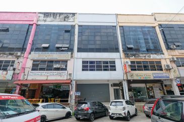 Opposite IOI Mall Puchong. Puchong Jaya. 