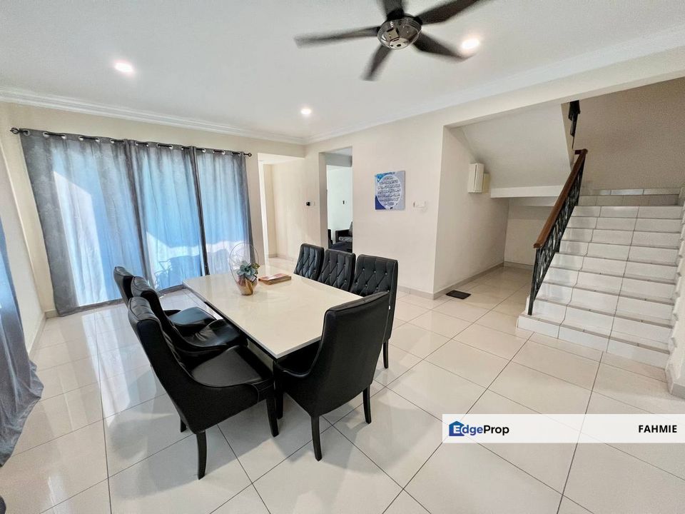 Extended and renovated. Kristal Court. Seksyen 7. Shah Alam. , Selangor, Shah Alam