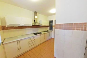 Perdana Exclusive Condominium