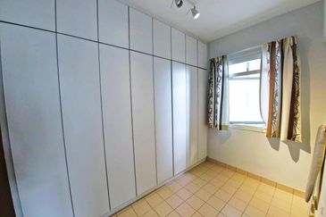 Perdana Exclusive Condominium