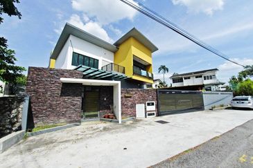 Taman Sri Hijau ( New Green Park )