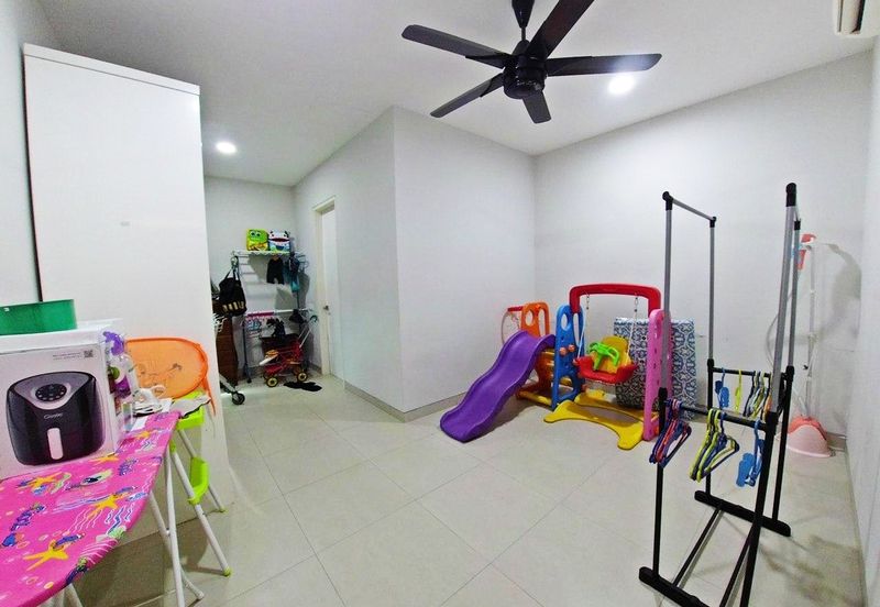 Taman Sri Hijau ( New Green Park )