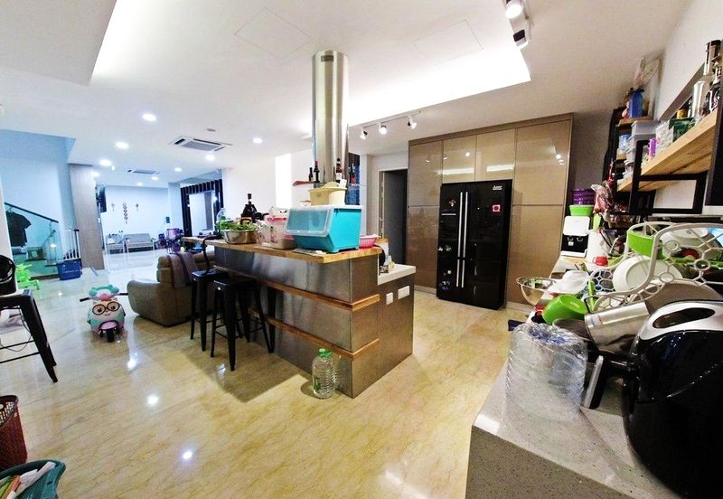 Taman Sri Hijau ( New Green Park )