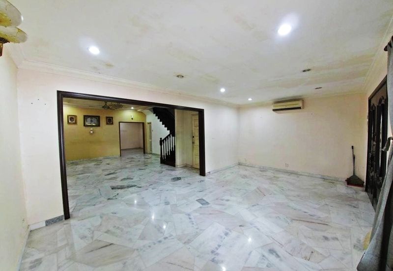 Freehold. Not facing other house. Taman Setiawangsa. 