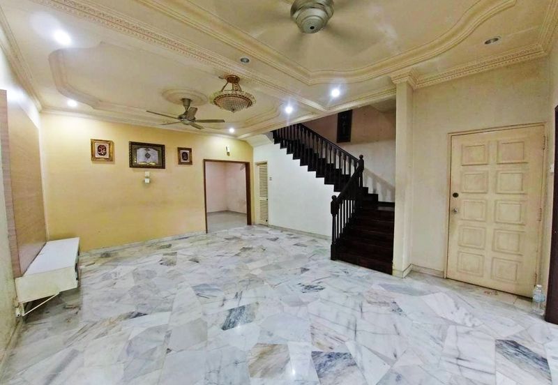 Freehold. Not facing other house. Taman Setiawangsa. 