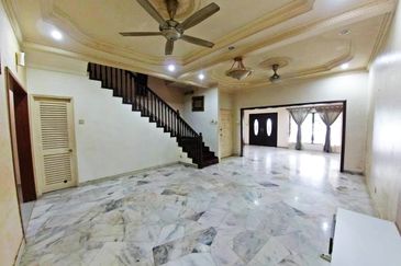 Freehold. Not facing other house. Taman Setiawangsa. 