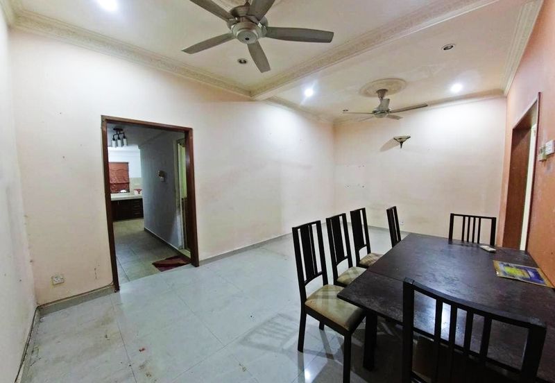 Freehold. Not facing other house. Taman Setiawangsa. 