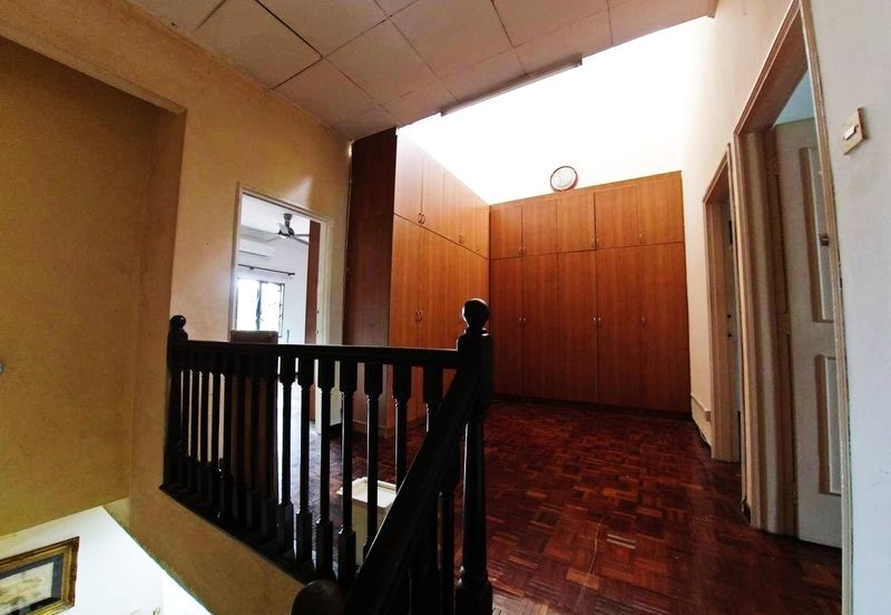 Freehold. Not facing other house. Taman Setiawangsa. 