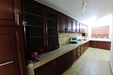 Freehold. Not facing other house. Taman Setiawangsa. 