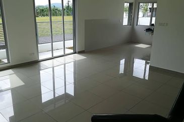 Abadi @ Bandar Ainsdale