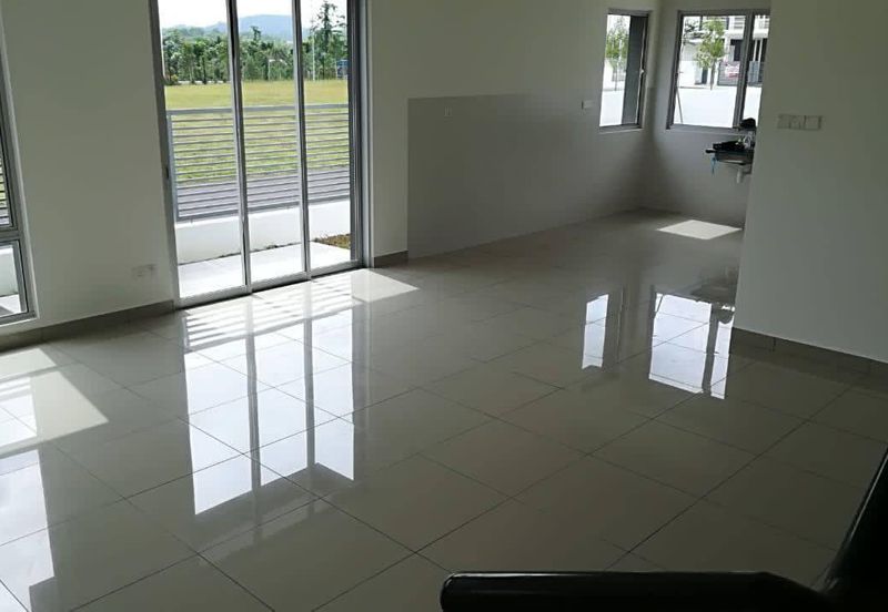 Abadi @ Bandar Ainsdale