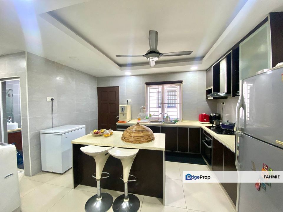 Fully renovated. Taman Usaha Jaya. Kepong. , Selangor, Kepong