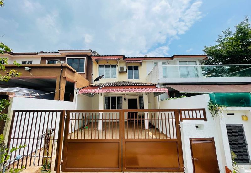 Taman Saujana Puchong