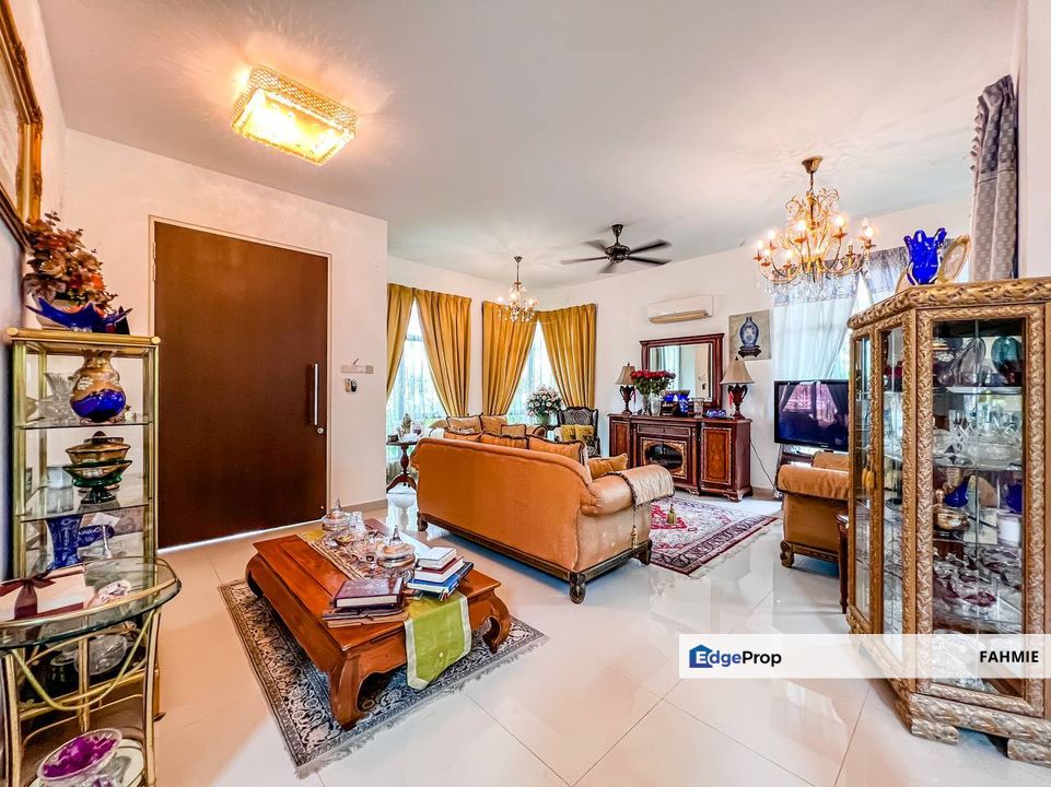 Corner lot. Freehold. Laman Cempaka. Kota Seriemas. , Negeri Sembilan, Nilai