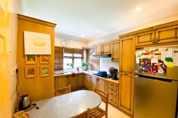 Bandar Tun Hussein Onn