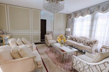 Freehold. With private pool. The Enclave. Bukit Jelutong. 