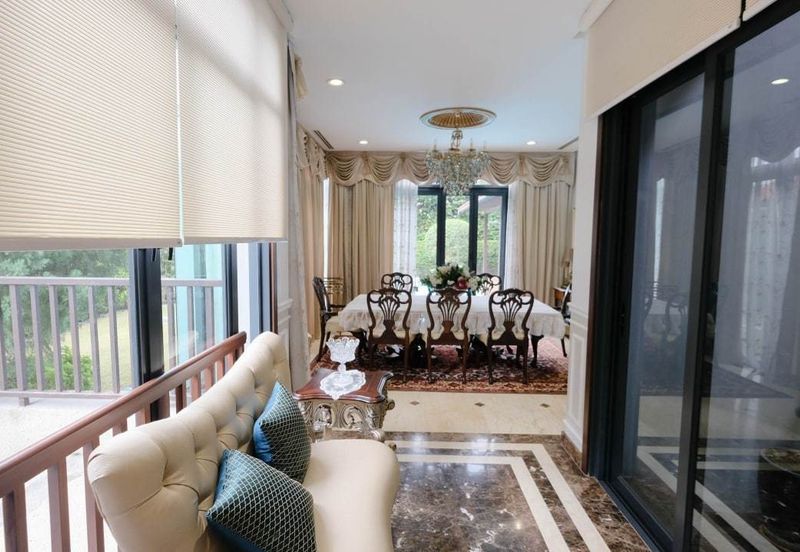 Freehold. With private pool. The Enclave. Bukit Jelutong. 