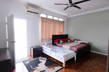 Bungalow on hillside with magnificent view of Bukit Melawati. Taman Melawati. 