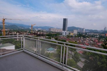 Bungalow on hillside with magnificent view of Bukit Melawati. Taman Melawati. 