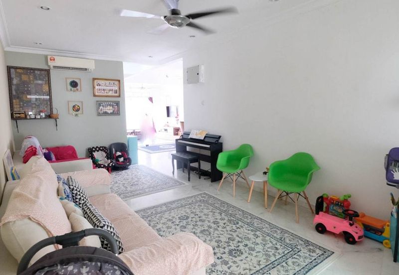 Bungalow on hillside with magnificent view of Bukit Melawati. Taman Melawati. 