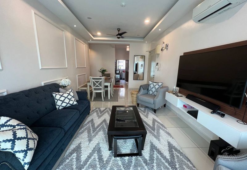 Lake Vista Residence