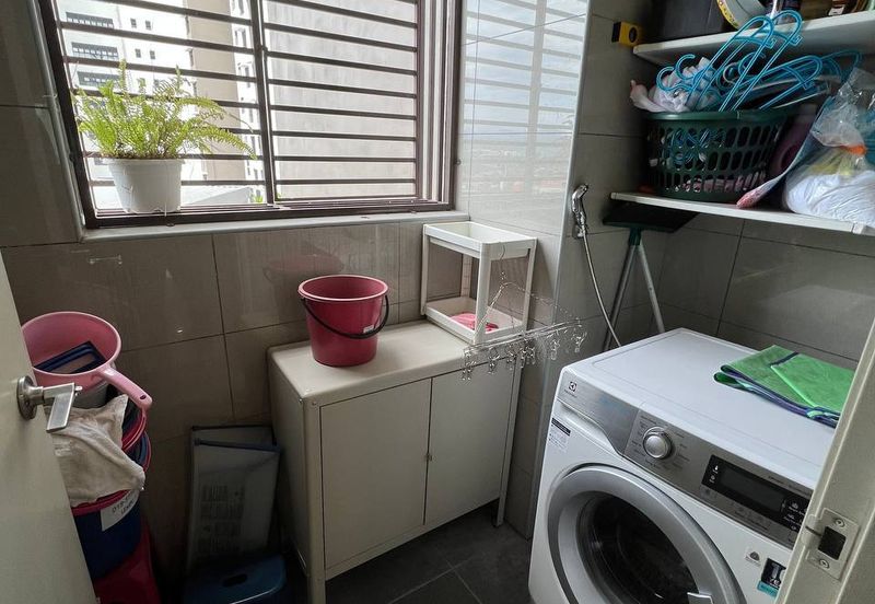 Lake Vista Residence