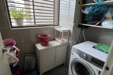 Lake Vista Residence