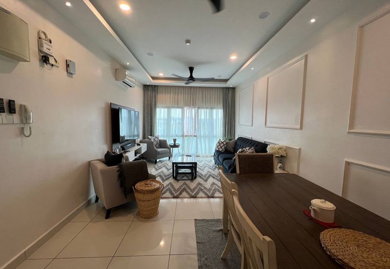 Lake Vista Residence