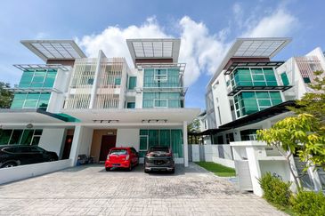 Jacaranda Garden Residence