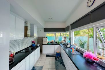 Jacaranda Garden Residence