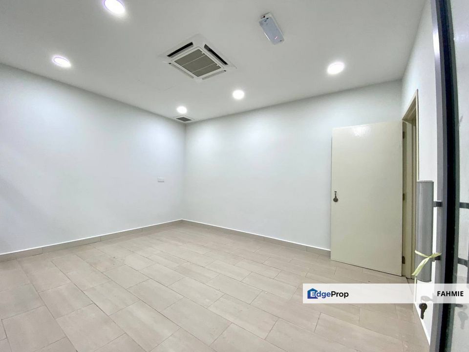 Facing main road. Freehold. Taman TTDI Jaya. Shah Alam. , Selangor, Shah Alam
