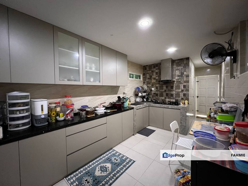 Freehold. Fully renovated. 1080 Residence. Kajang. , Selangor, Kajang