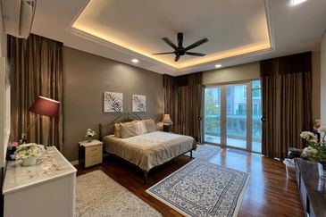 Freehold. Fully renovated. 1080 Residence. Kajang. 