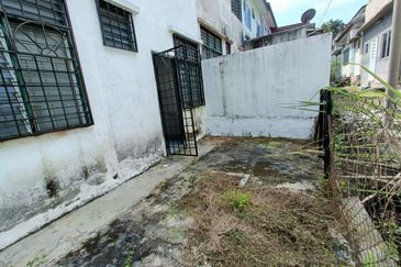 Taman Saujana Puchong