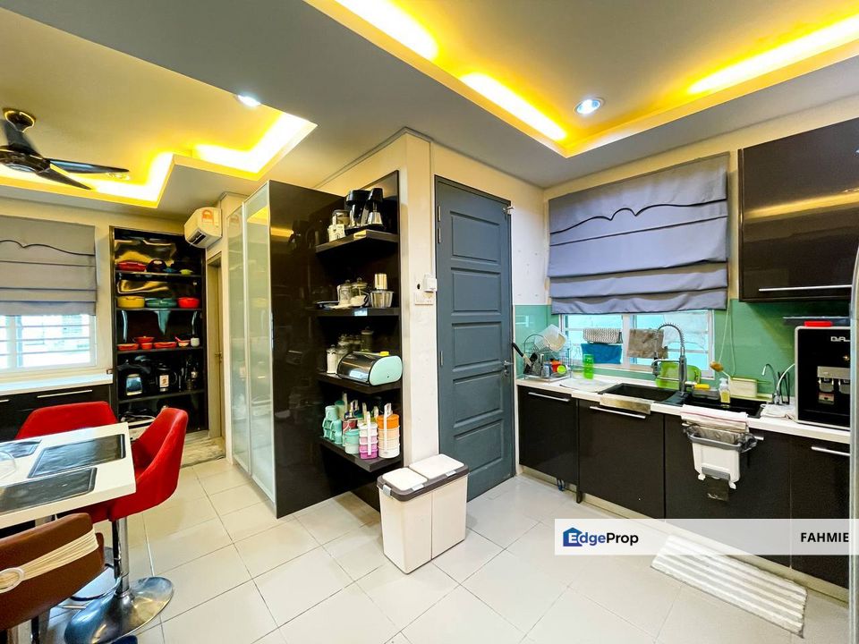 Freehold. Fully renovated. Kota Seriemas. Nilai. , Negeri Sembilan, Nilai