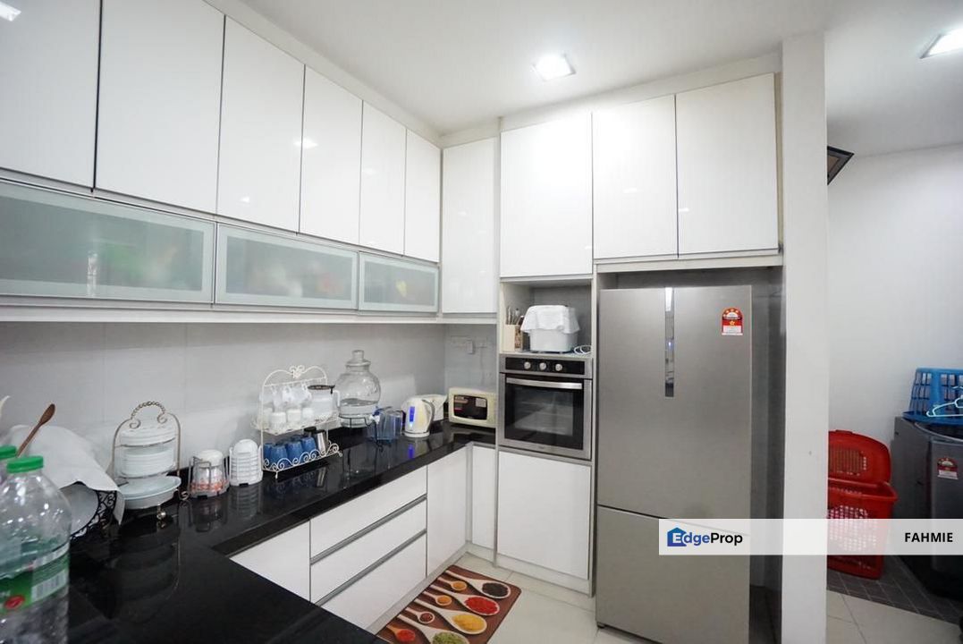 Corner lot. Fully renovated. D7 Seksyen 7. Bandar Baru Bangi. , Selangor, Bangi
