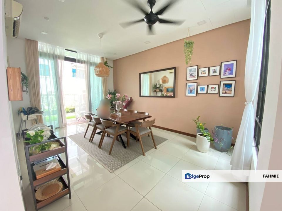 Freehold. Sunway Montana. , Selangor, Ampang