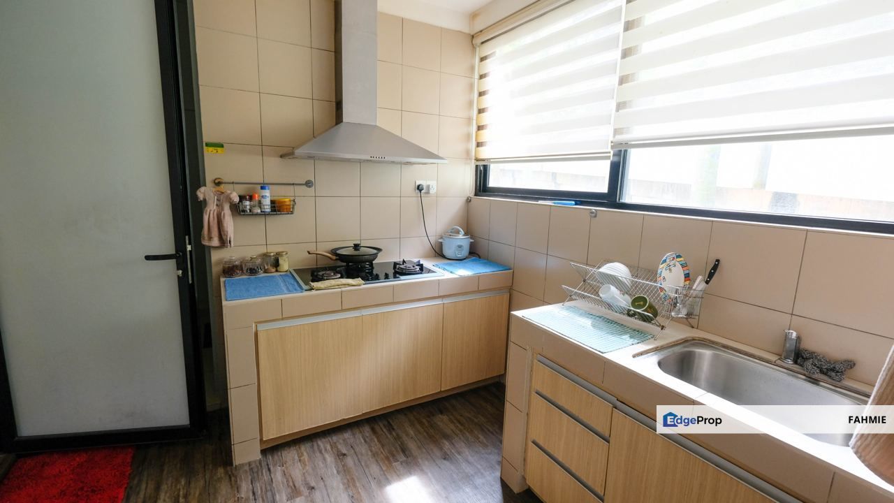 Freehold. Level 1. 20trees Apartment. Taman Melawati. , Selangor, Taman Melawati