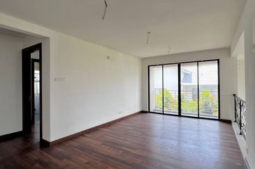 Laman Permai. Subang Bestari. For Sale.