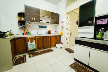 Platinum Hill Condo Pv8