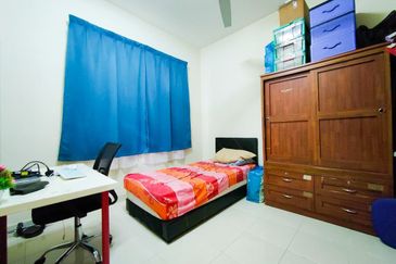 Platinum Hill Condo Pv8