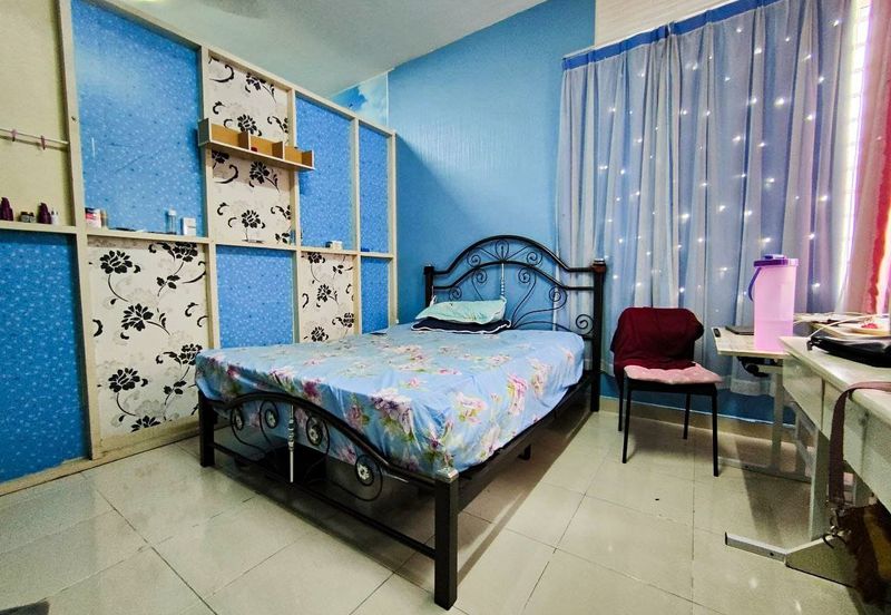 Platinum Hill Condo Pv8