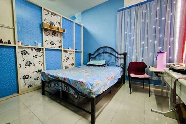 Platinum Hill Condo Pv8